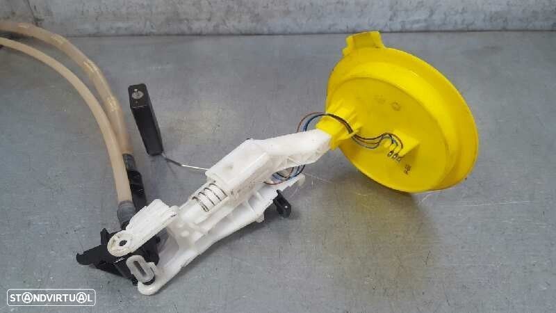 SENSOR DE COMBUSTÍVEL AUDI TT 2008 -1K0919673AK - 3