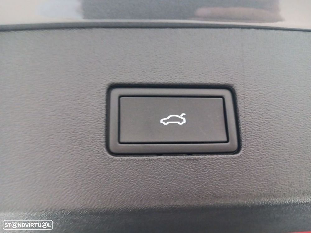 VW Tayron 2.0 TDI R-Line DSG - 36