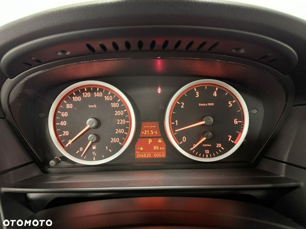 BMW Seria 5 - 29