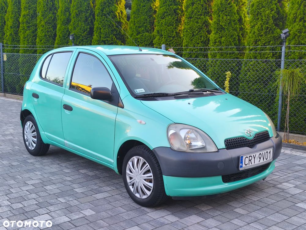 Toyota Yaris 1.0 Base - 11