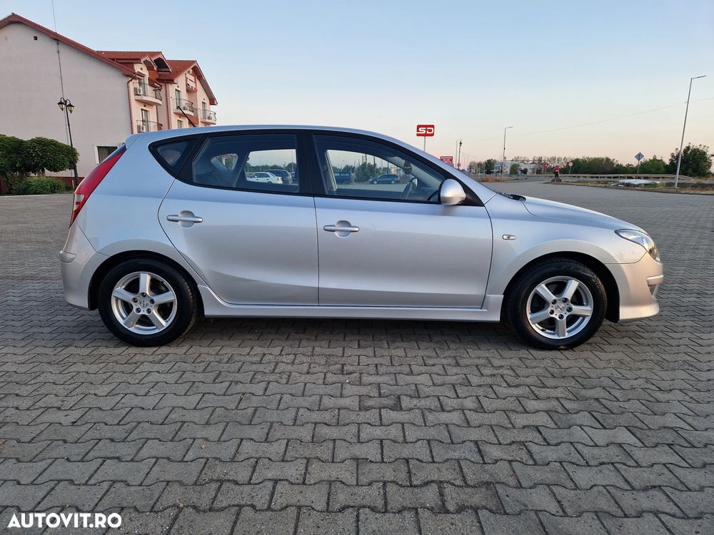 Hyundai i30 1.4 GL Classic - 4
