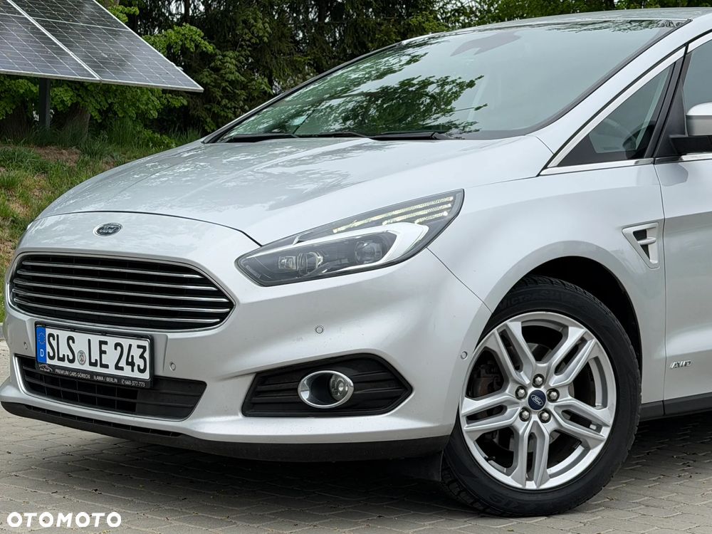 Ford S-Max 2.0 TDCi 4WD Titanium PowerShift - 37