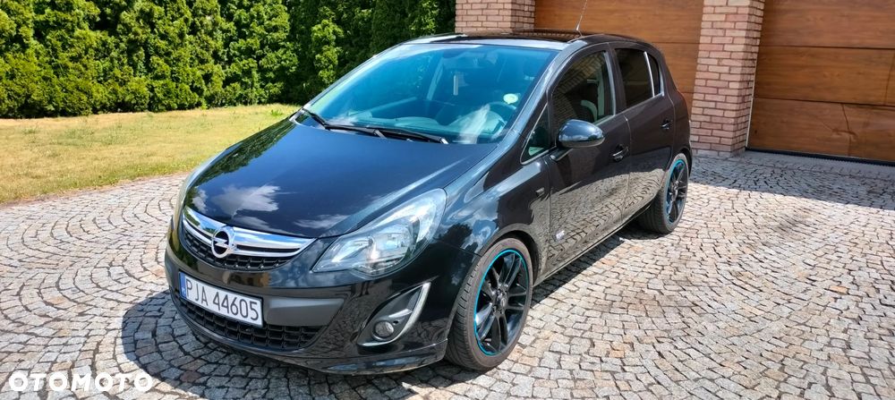 Opel Corsa 1.2 16V Cosmo - 2