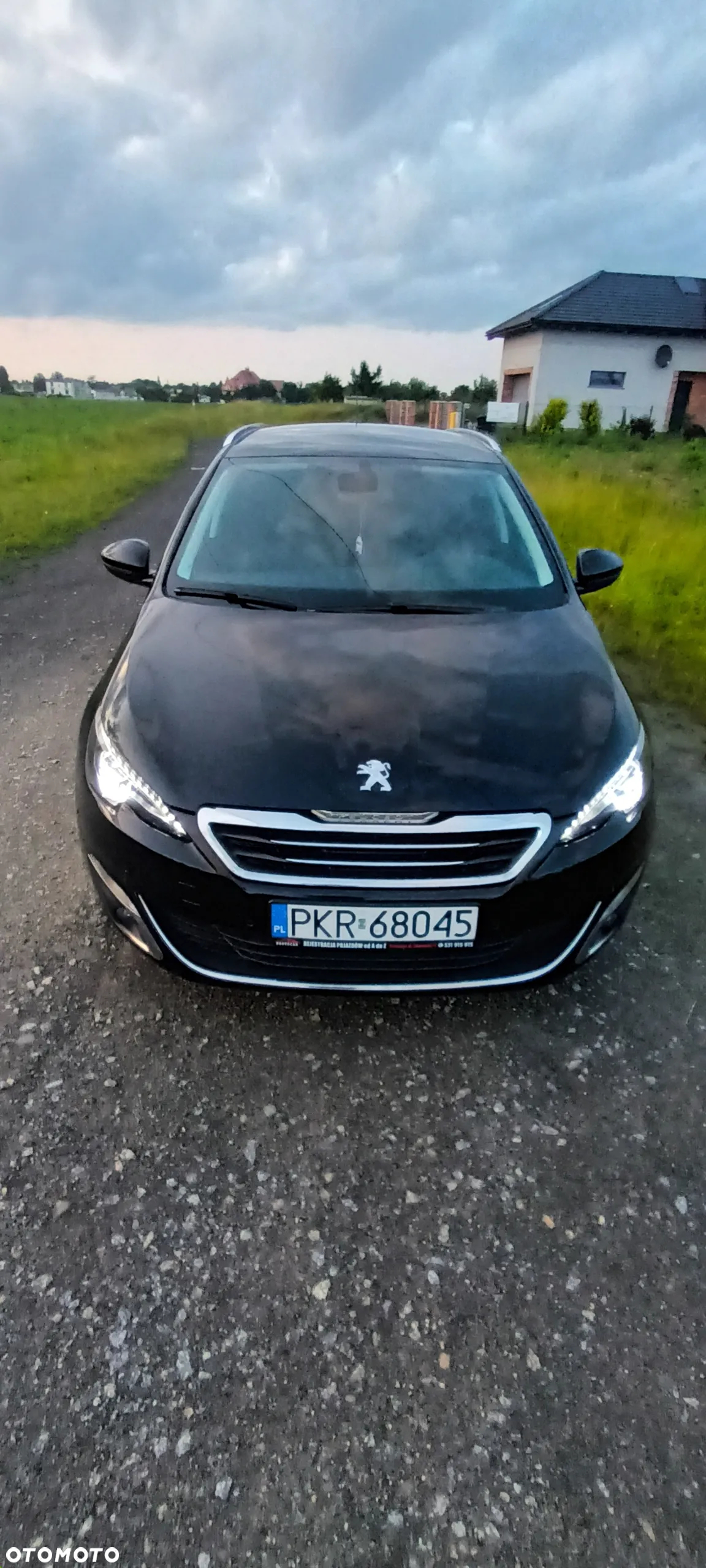 Peugeot 308 SW BlueHDi 120 EAT6 Stop & Start Active Business-Paket - 3