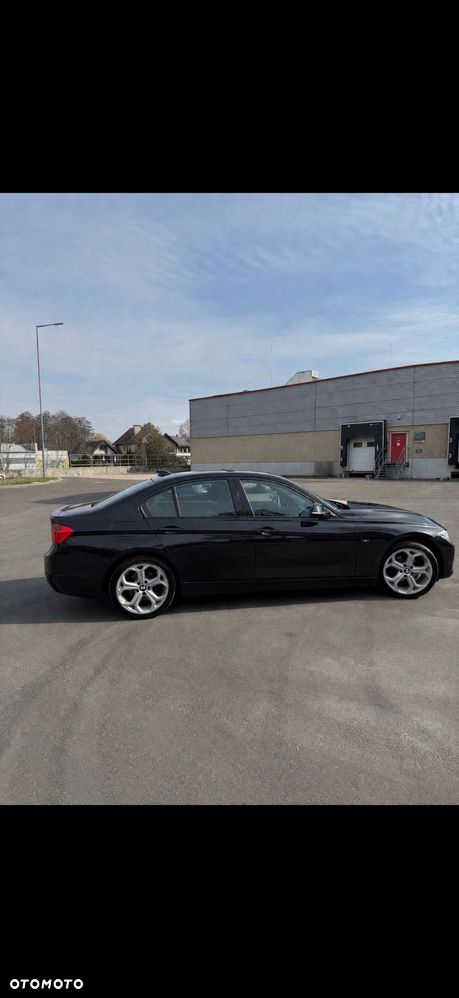 BMW Seria 3 318d DPF Edition Sport - 8