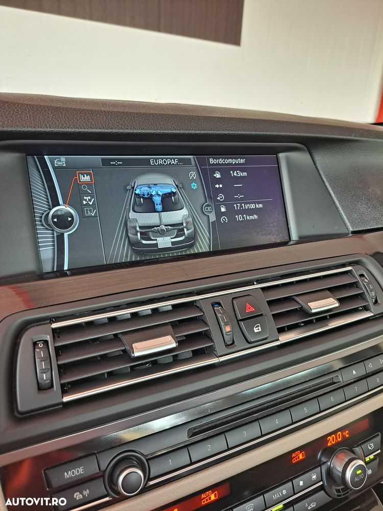 BMW Seria 5 525d xDrive Sport-Aut. - 27