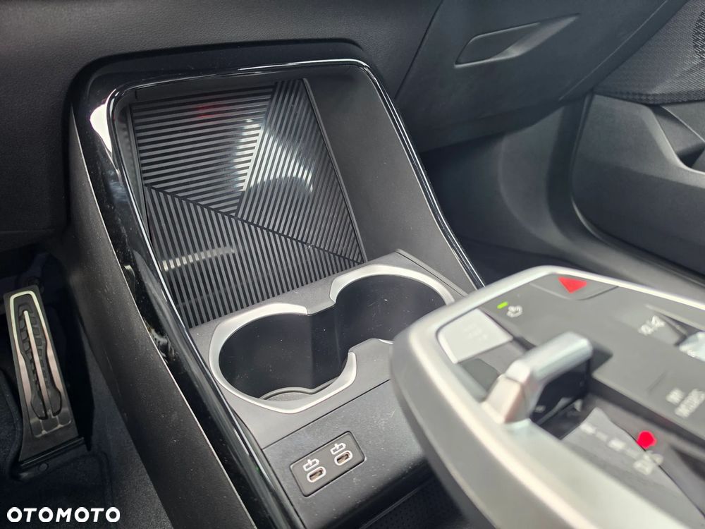 BMW X1 sDrive20i mHEV - 23