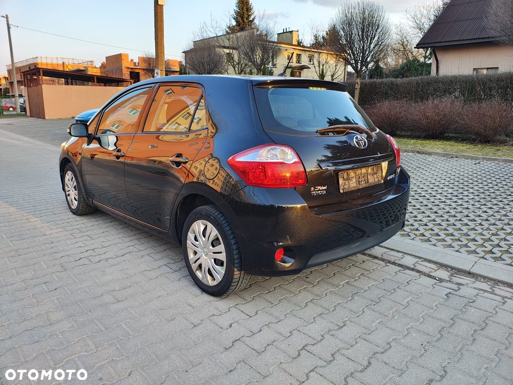 Toyota Auris 1.6 Life - 6