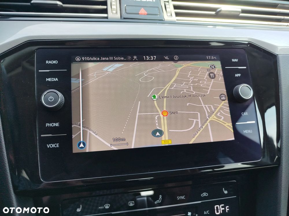 Volkswagen Passat Variant 1.5 TSI EVO Business DSG - 14