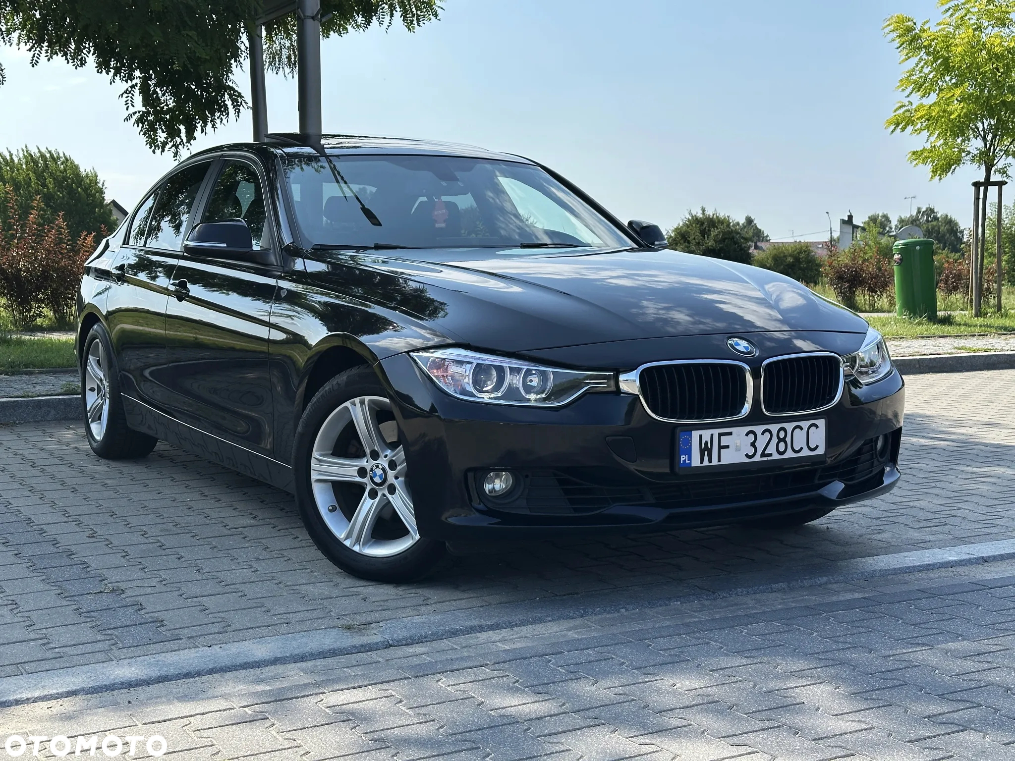 BMW Seria 3 328i xDrive Luxury Line - 7