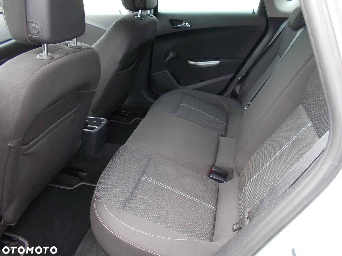 Opel Astra IV 1.4 T Edition 150 - 16