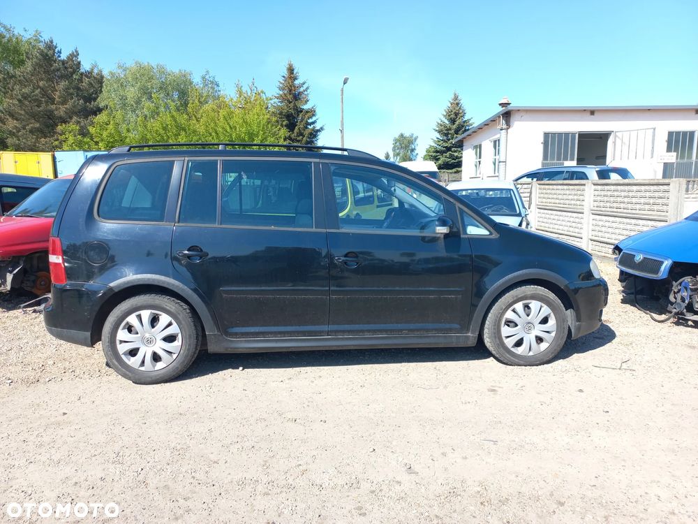 Vw Touran 2.0 TDI 04r L041 wszystkie części maska zderzak drzwi - 4