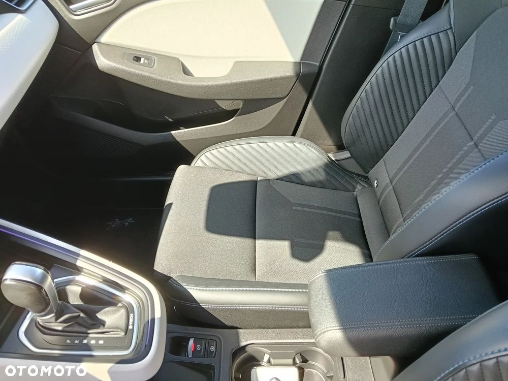 Renault Clio E-TECH 140 EXPERIENCE - 20