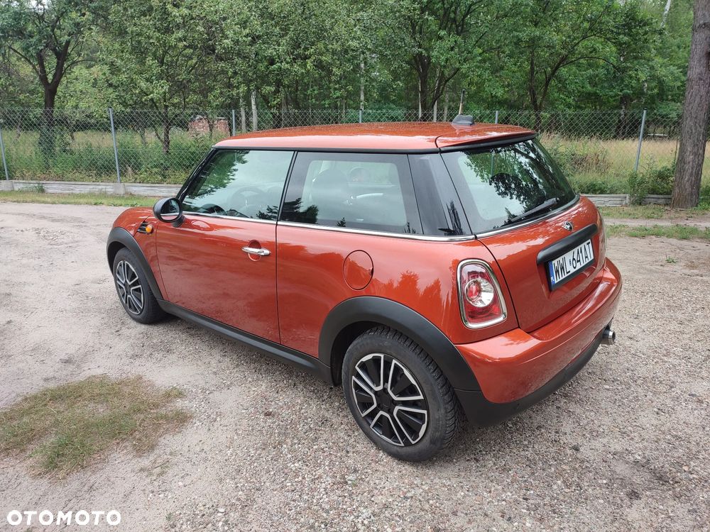 MINI ONE D - 9