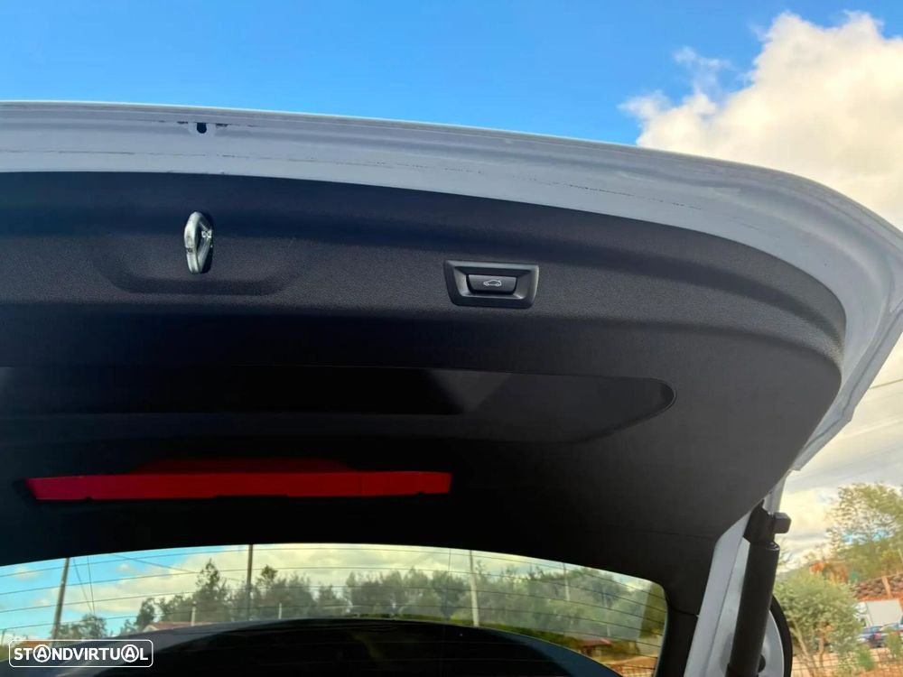 BMW 218 Active Tourer - 36