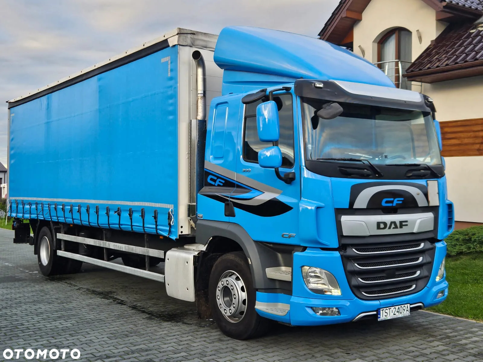 DAF CF 300 2017r - 9