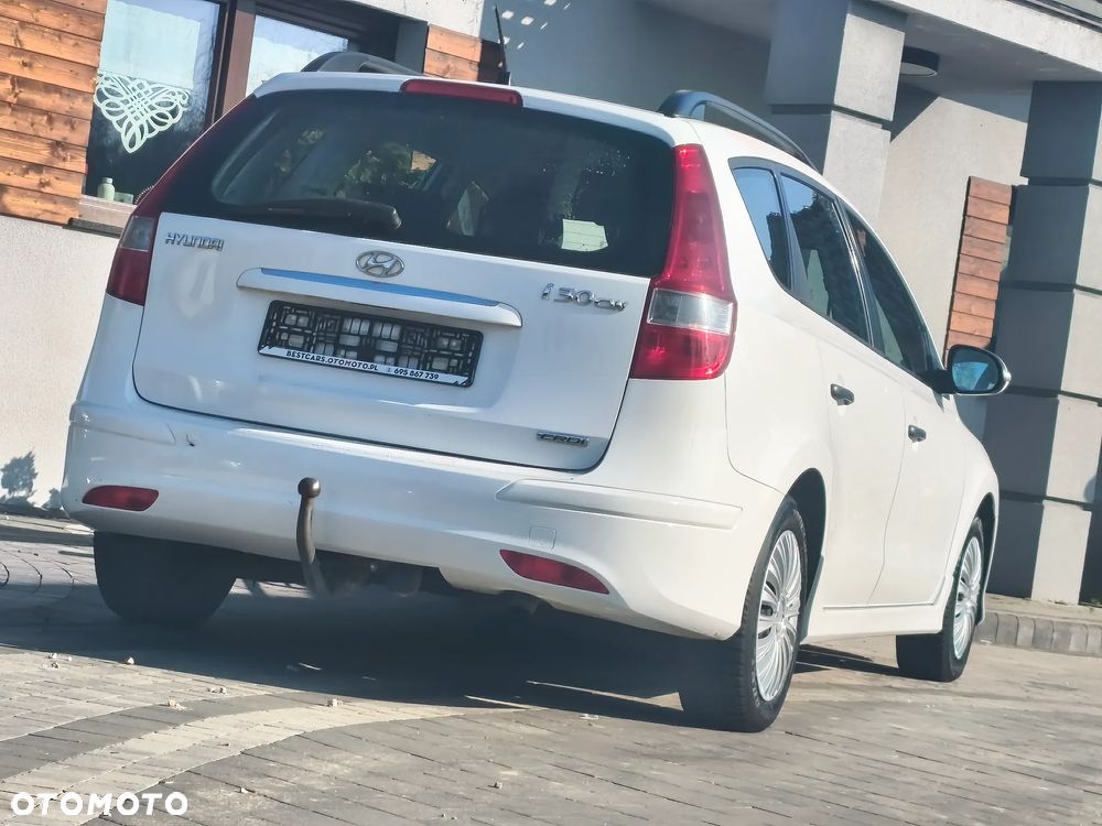 Hyundai i30 1.6 CRDi Classic + - 16