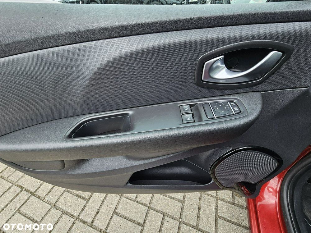 Renault Clio 0.9 TCe Limited - 24