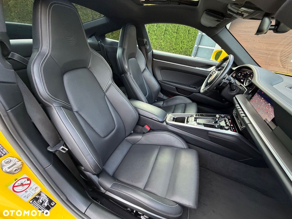 Porsche 911 Carrera S - 29