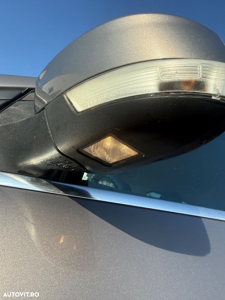 Ford Focus 2.0 TDCI DPF Powershift Titanium - 8