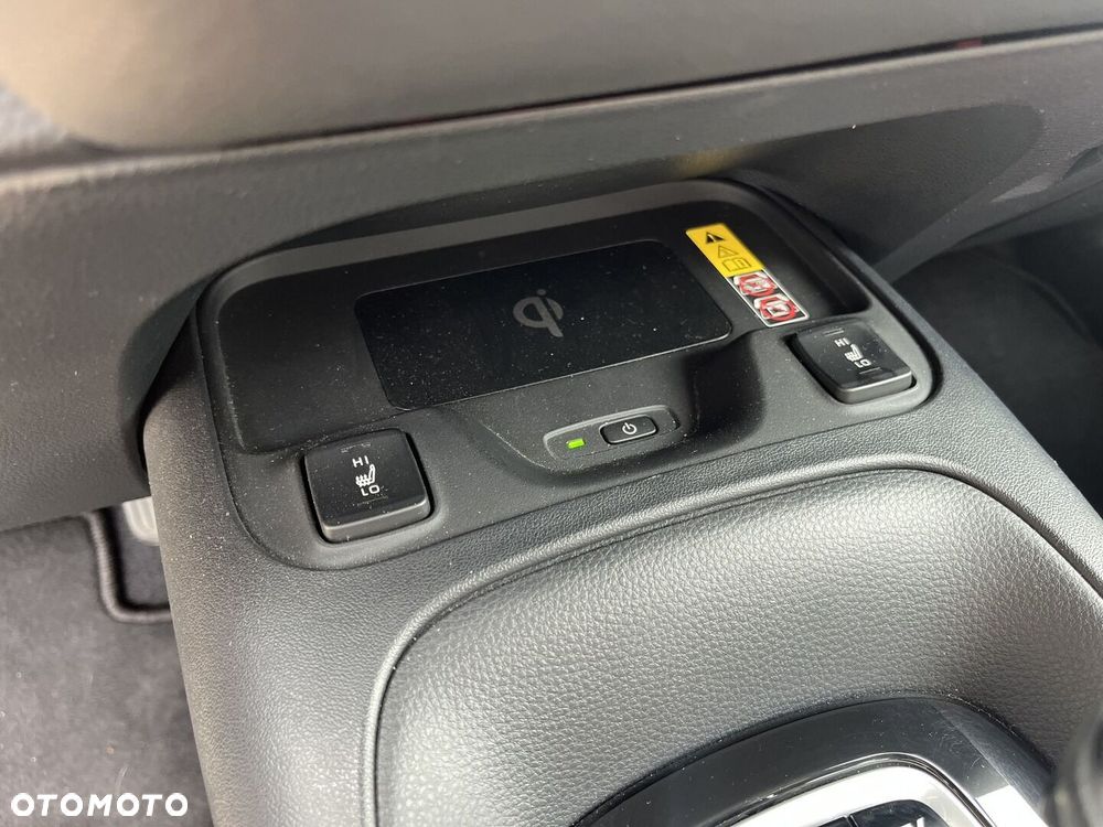 Toyota Corolla 1.8 Hybrid Comfort - 17