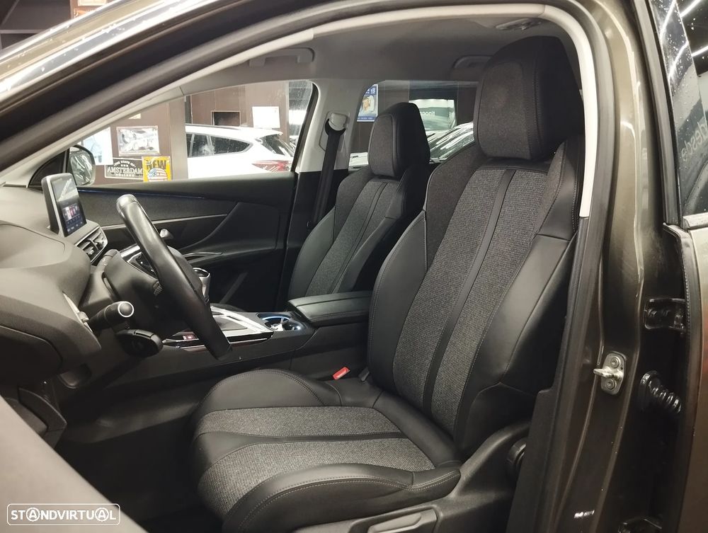 Peugeot 5008 1.5 BlueHDi Allure - 18