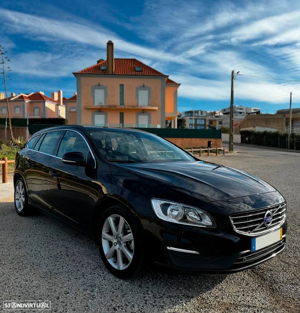 Volvo V60 2.0 D4 Momentum - 3