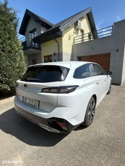 Peugeot 308 1.2 PureTech Allure S&S EAT8 - 8