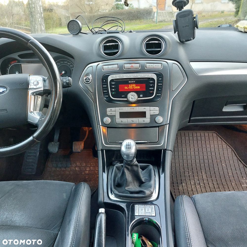 Ford Mondeo 2.0 Titanium - 17