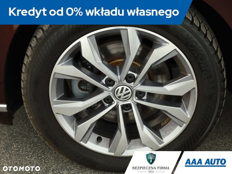 Volkswagen Passat - 14