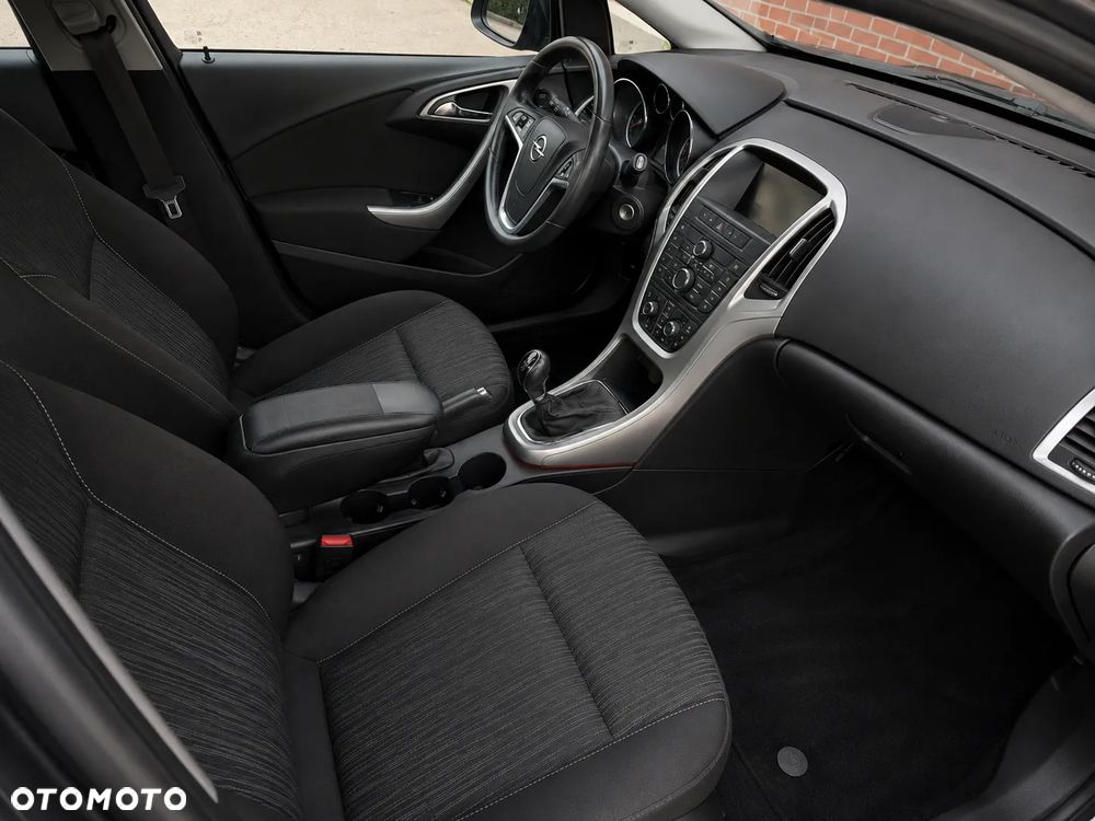 Opel Astra 1.4 T Cosmo - 7