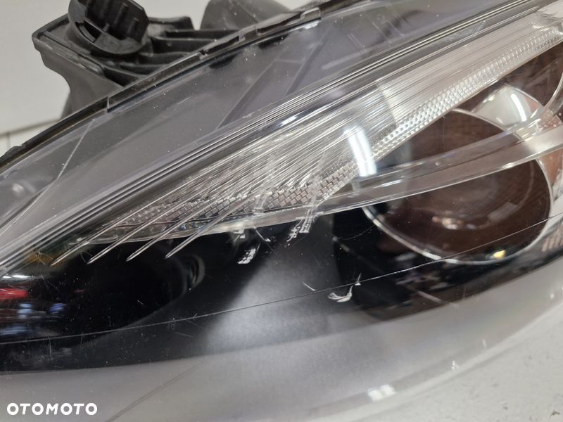 VOLVO V40 II 2 LAMPA REFLEKTOR LEWY PRZÓD 31420009 XENON UK - 4