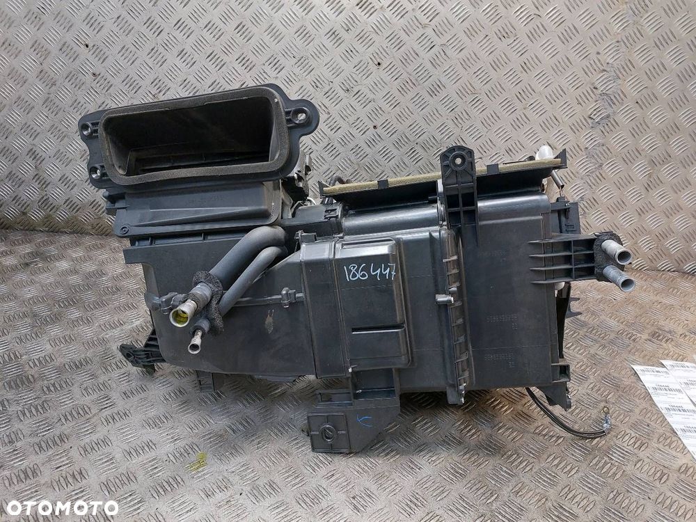 OBUDOWA NAGRZEWNICY TOYOTA AVENSIS T25 LIFT (BEZ SILNICZKÓW) - 8