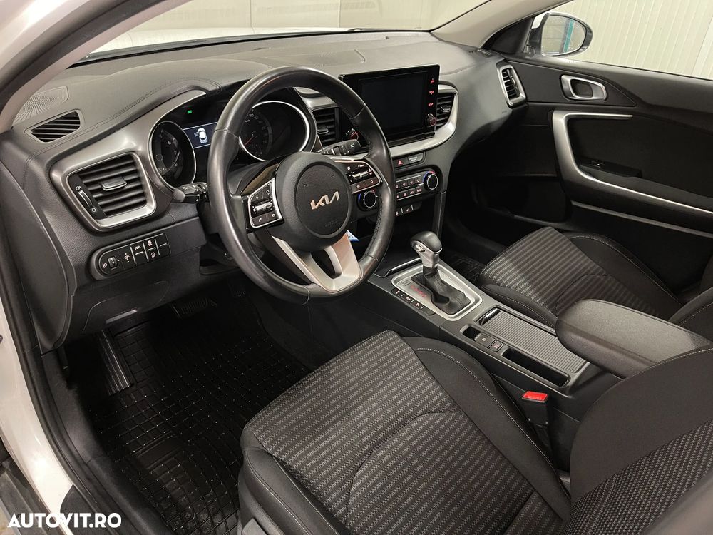 Kia XCeed 1.5 T-GDI 7DCT City+ - 6