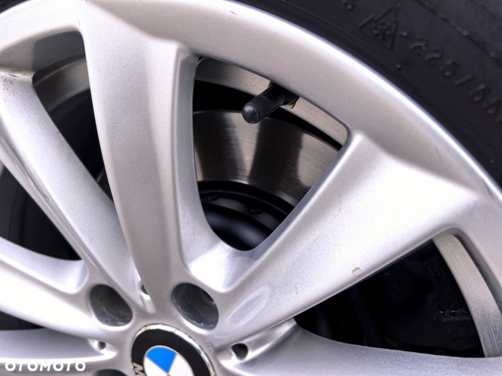 BMW Seria 5 525d Sport-Aut - 37