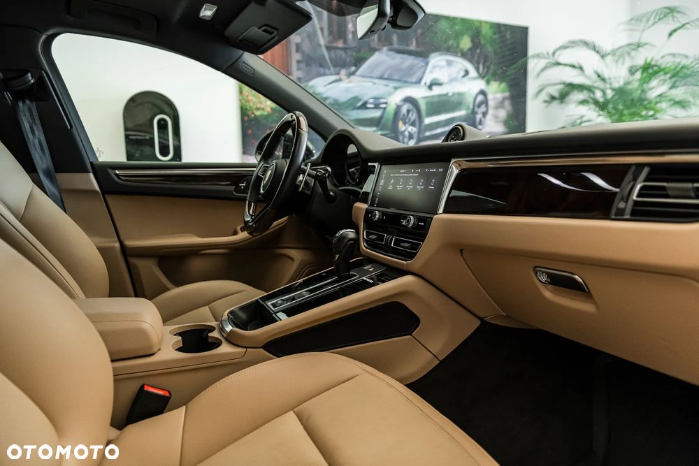 Porsche Macan Standard - 31