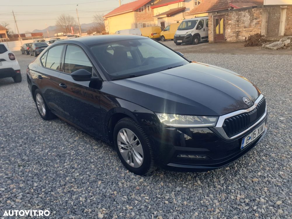 Skoda Octavia 2.0 TDI DSG Ambition - 3