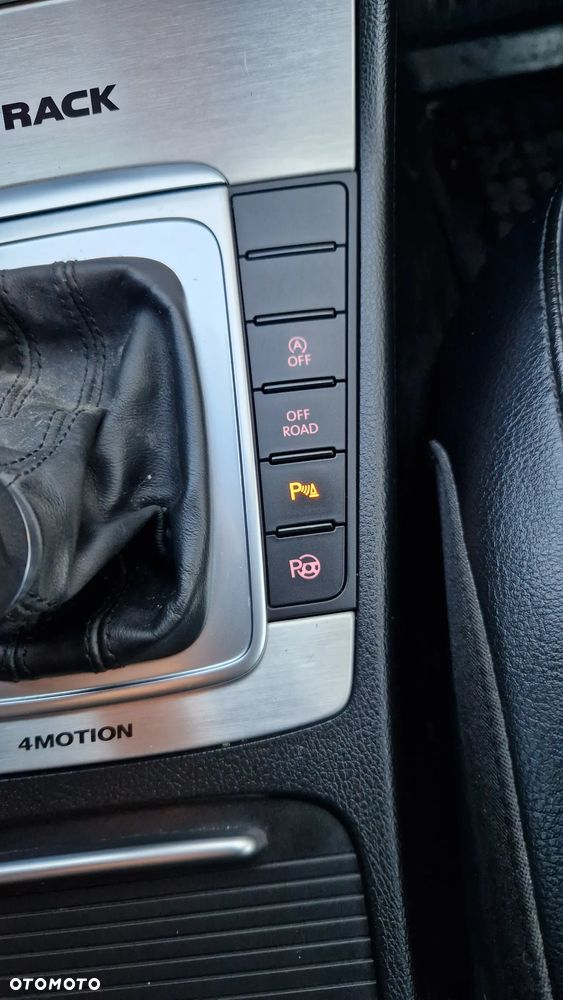 Volkswagen Passat 2.0 TDI 4Motion DSG BlueMotion Tech Highline - 33