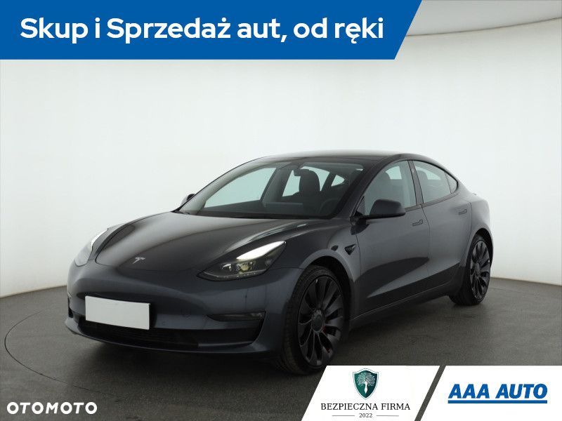 Tesla Model 3 - 3