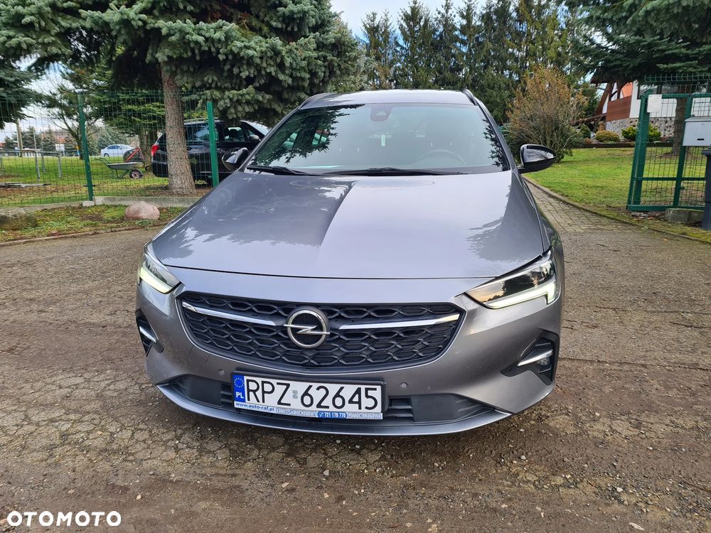 Opel Insignia - 10