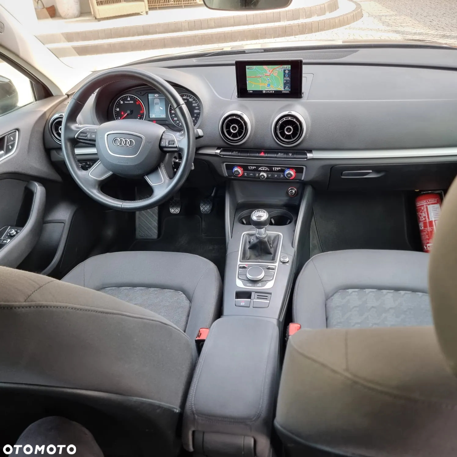 Audi A3 1.6 TDI Sportback ultra Attraction - 11
