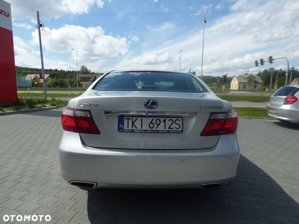 Lexus LS 600h L Superior - 6