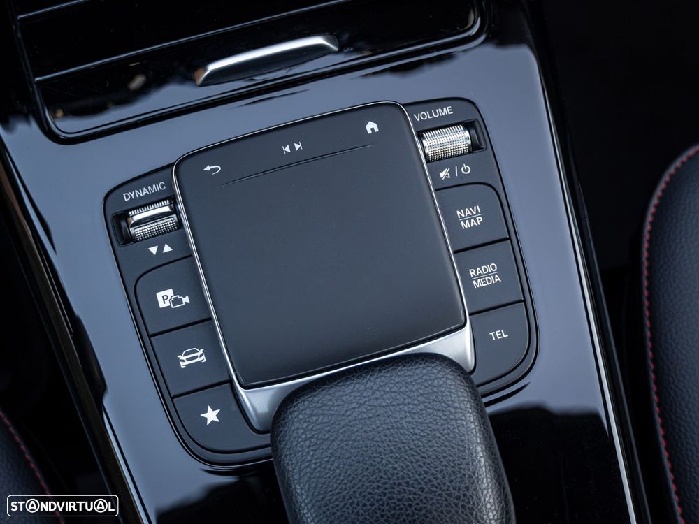 Mercedes-Benz CLA 250 - 18