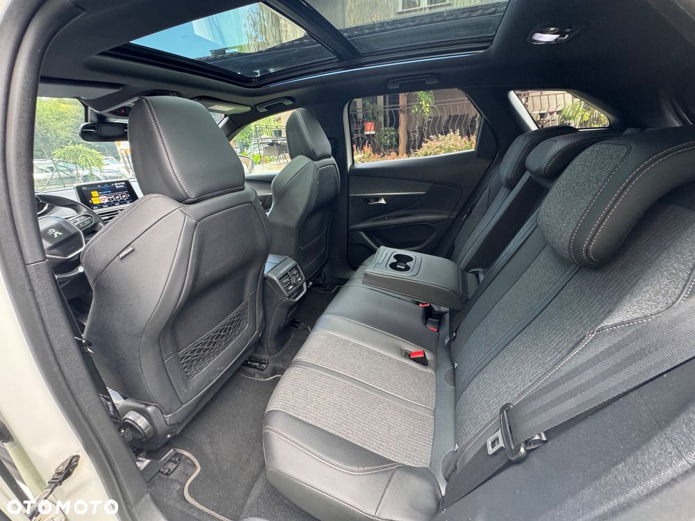 Peugeot 3008 1.5 BlueHDi Allure S&S - 11