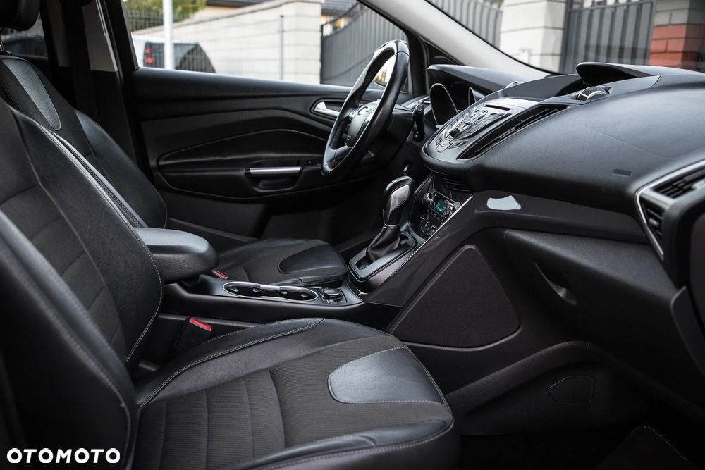 Ford Kuga 2.0 TDCi 4x4 SYNC - 36