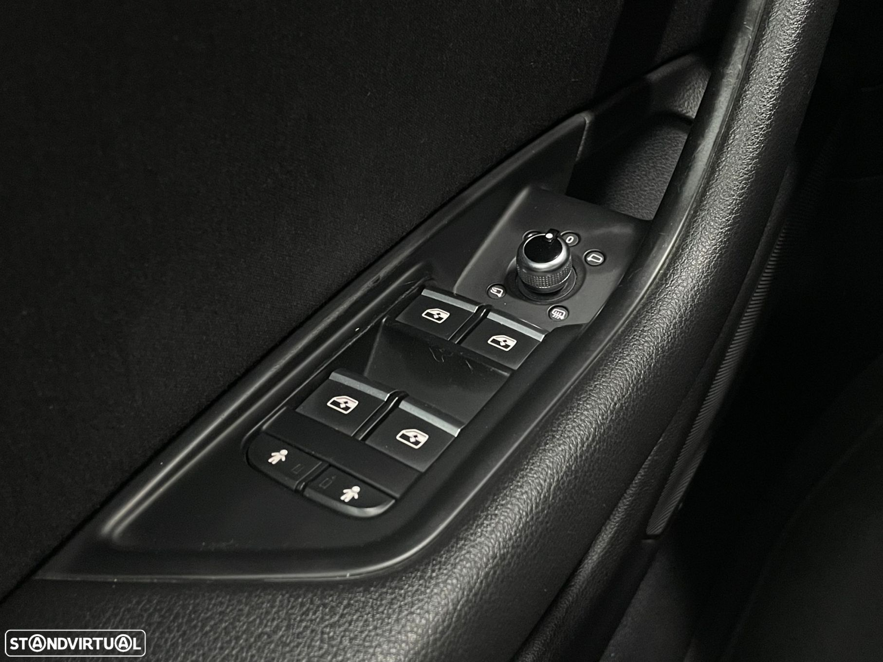 Audi A4 Avant 2.0 TDI Advance - 11
