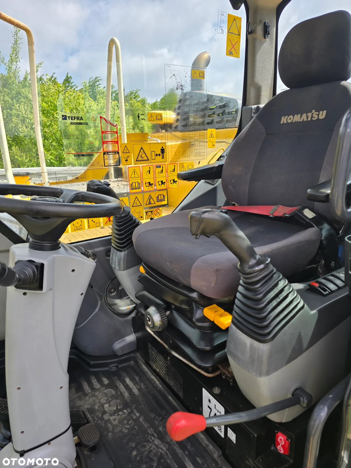 Komatsu - 11