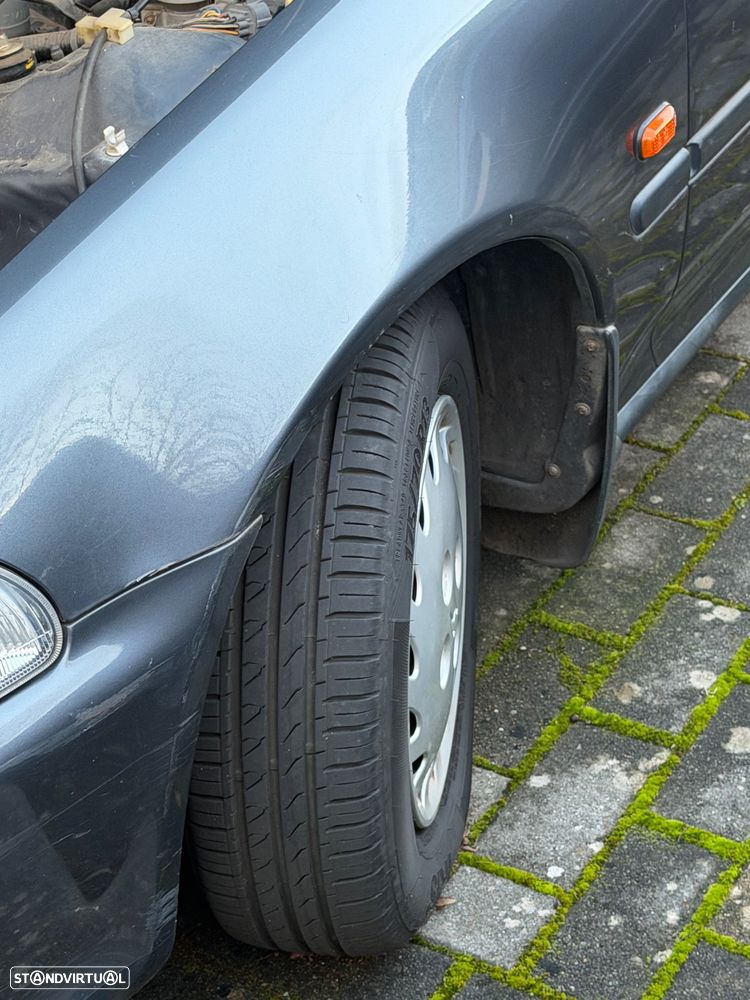 Honda Civic 1.5 LSi 16 V - 9