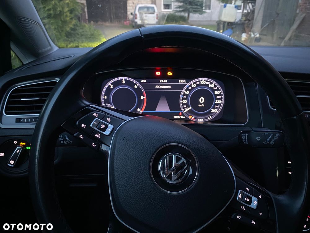 Volkswagen Golf 1.6 TDI BMT Highline - 9