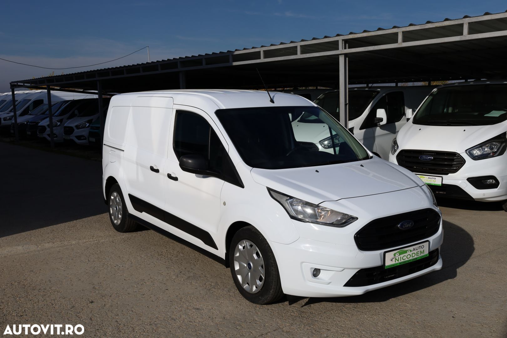 Ford Transit Connect - 9